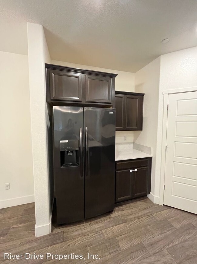 Building Photo - 4 br, 3 bath House - 2331 Explorador Drive