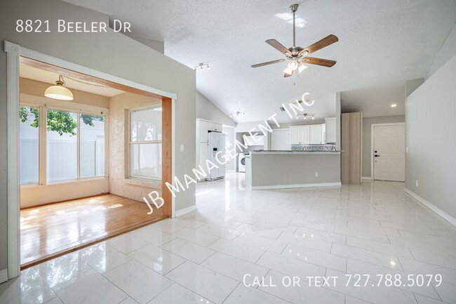 Building Photo - 8821 Beeler Dr