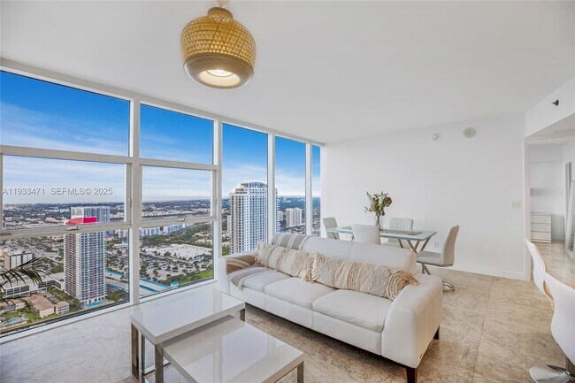 Building Photo - 1830 S Ocean Dr