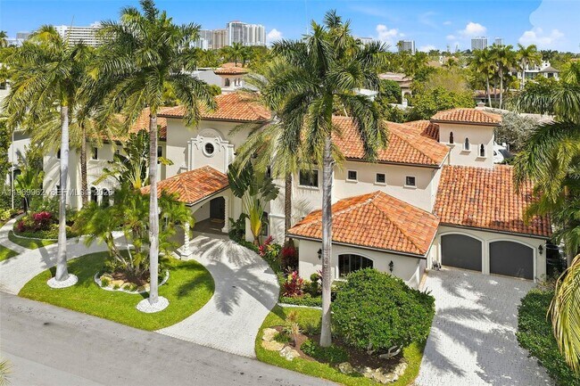 Building Photo - 628 Coral Way