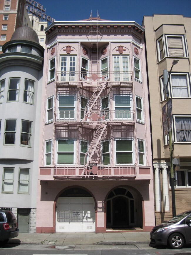 Exterior of Building - Alta Pine Apartments