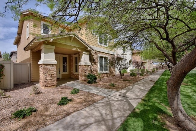 Building Photo - 4757 E Woodside Way