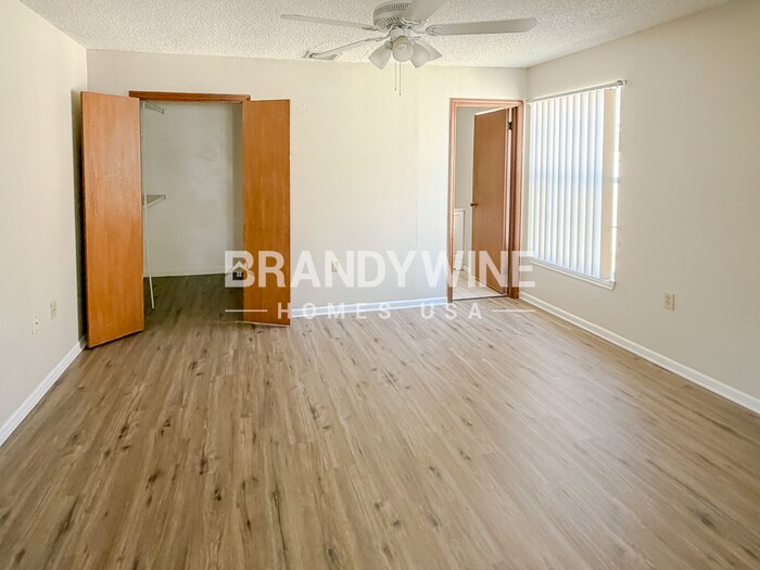 Building Photo - 4965 Reginald Rd