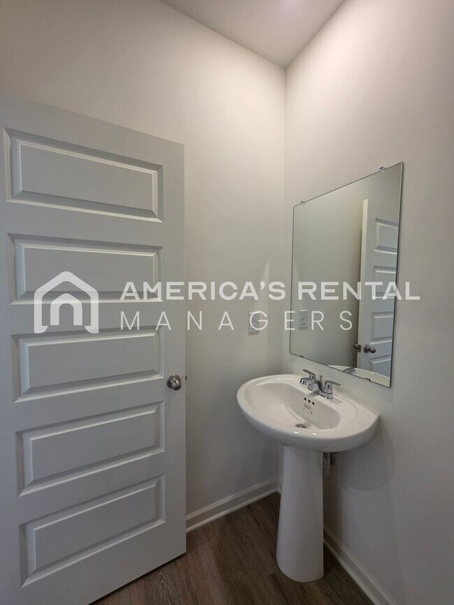 Building Photo - Spacious Home for Rent in Calera, AL!