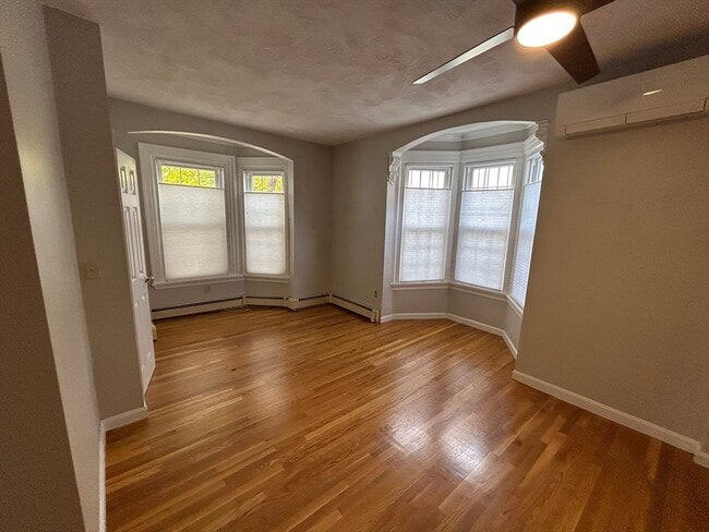 Building Photo - 120 Highland St