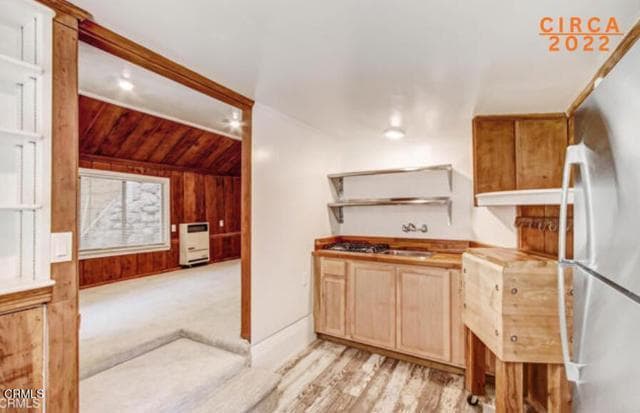 Building Photo - 586 Los Rocas Dr
