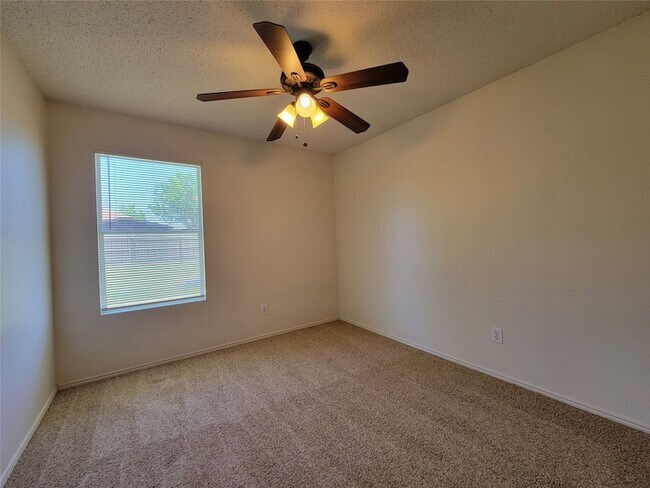 Building Photo - 1815 Brookwood Dr