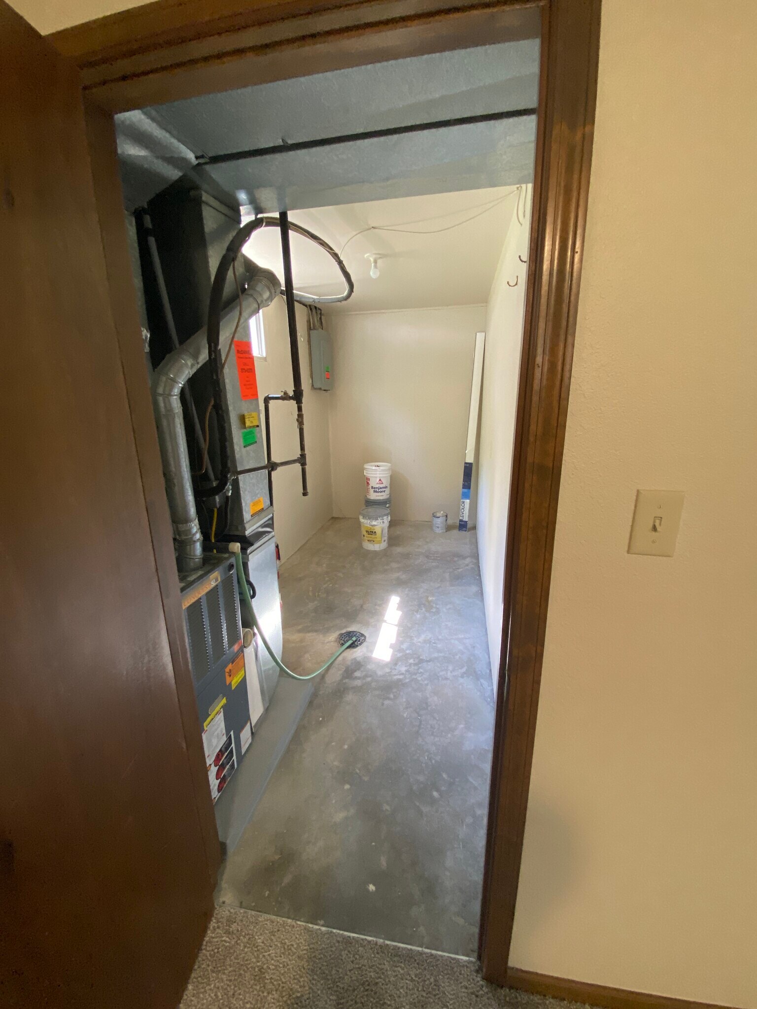 Building Photo - 733 SE Claremont St