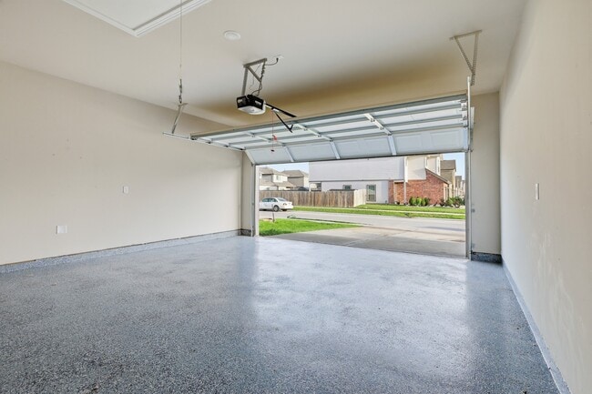 Building Photo - 6444 Wenlock Dr