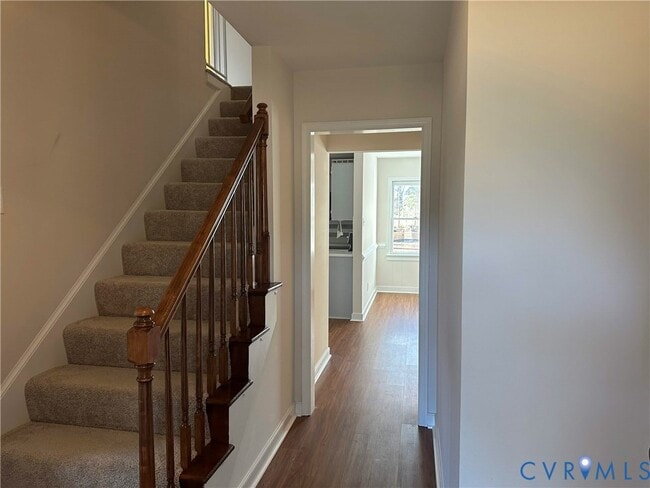 Building Photo - 10510 Courtney Rd