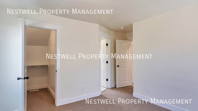 Building Photo - 5088 W Beach Comber Way