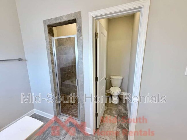 Building Photo - 7472 Kylan Dr