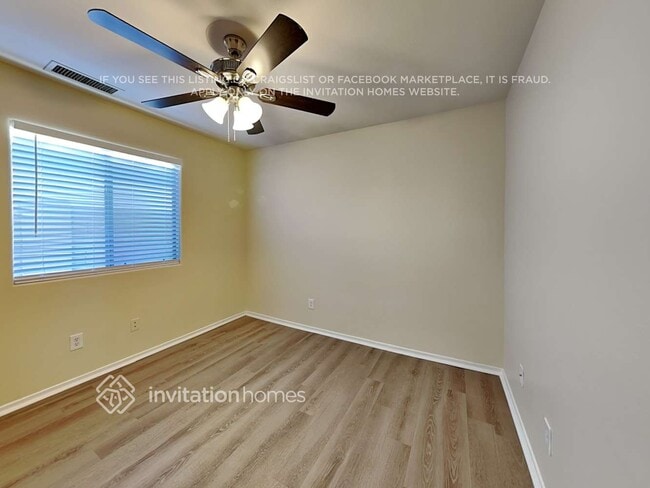 Building Photo - 10760 W Elm Ln