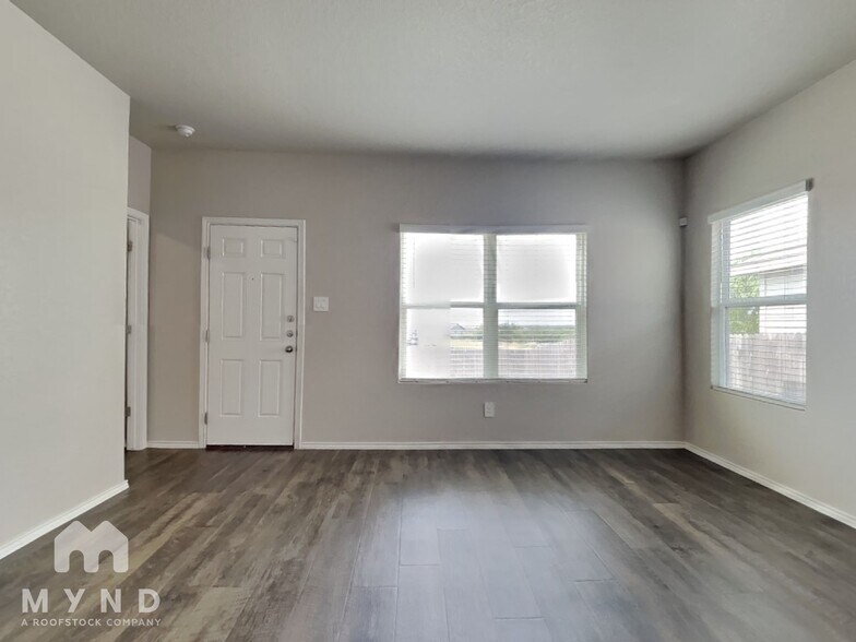 Building Photo - 4129 Asher Alley