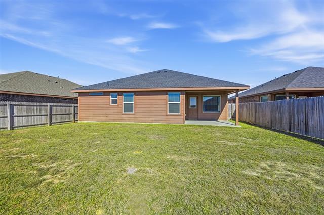 Building Photo - 413 Foxhunter St