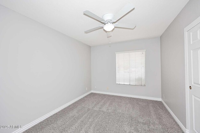 Building Photo - 617 E Calle Bolo Ln