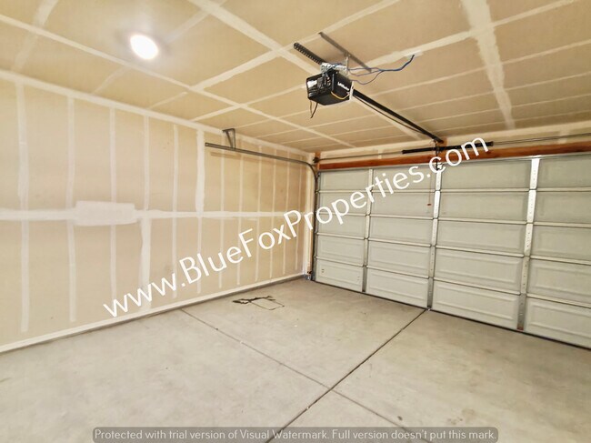 Building Photo - 7926 S Golden Bell Dr