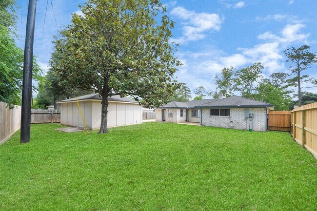 Building Photo - 23223 Canyon Lake Dr