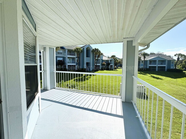 Building Photo - 2608 Grassy Point Dr