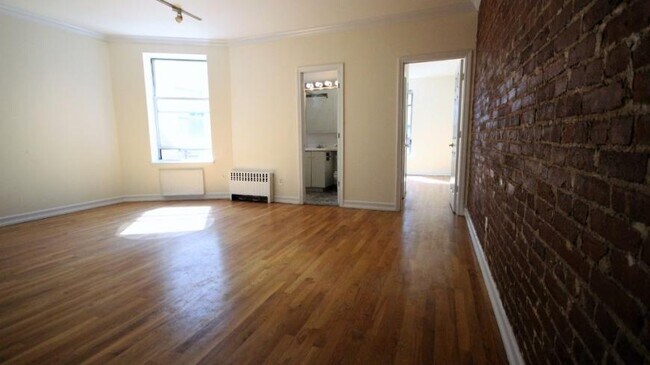 Primary Photo - 2 bedroom in New York NY 10025