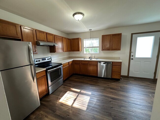 Building Photo - 222-228 Truman Ct.