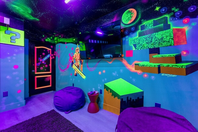 Building Photo - 8928 Cuban Palm Rd