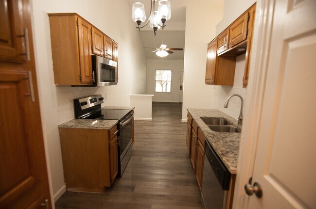 Building Photo - 1011 Brenner Ct