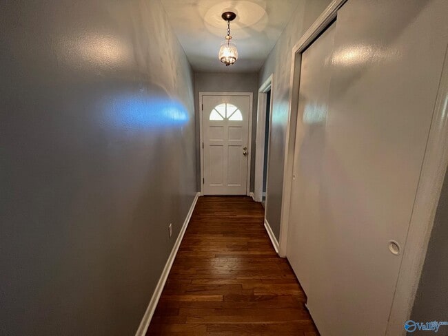 Building Photo - 803 Corsbie St NW