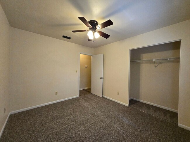 Building Photo - 5315 SW 81st Terrace