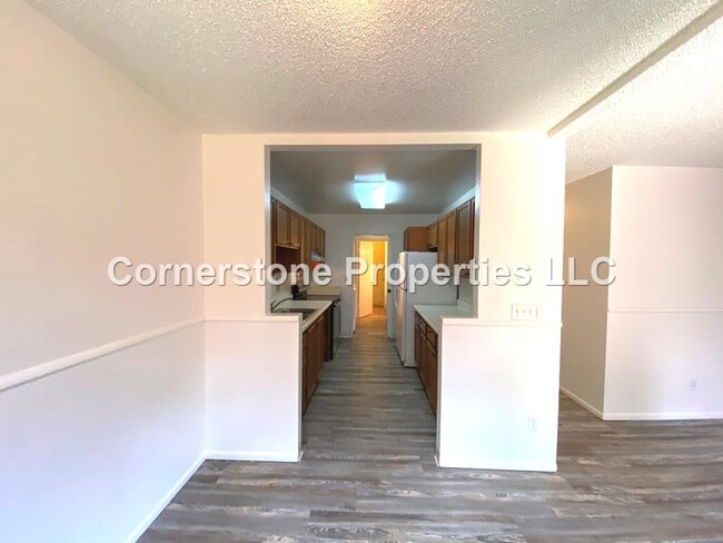 Building Photo - 2069 California Ave