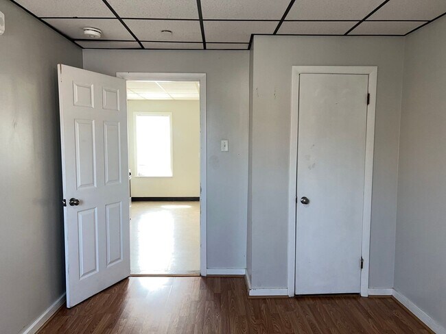 Building Photo - 50 Millbury St