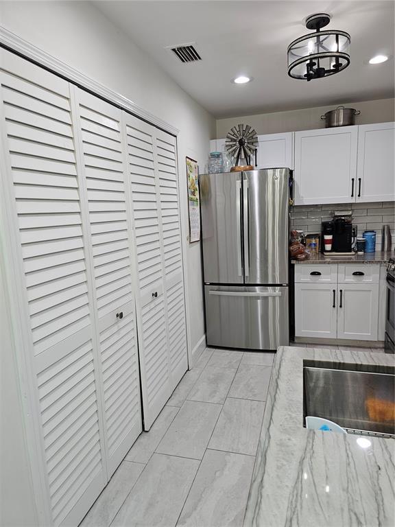 Building Photo - 3300 Loveland Blvd