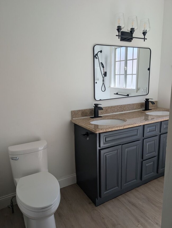 Building Photo - 1417-1419 Milton Ave.