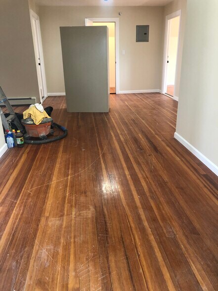 Building Photo - 385 Palisade Ave