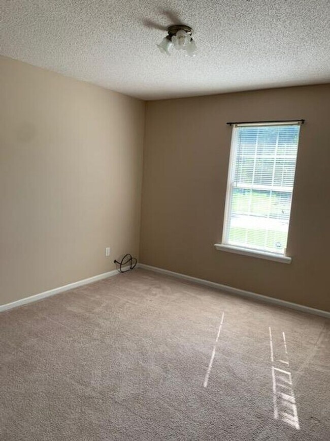 Building Photo - 3BD/2B in Valdosta, GA Close to Moody Air Force Base