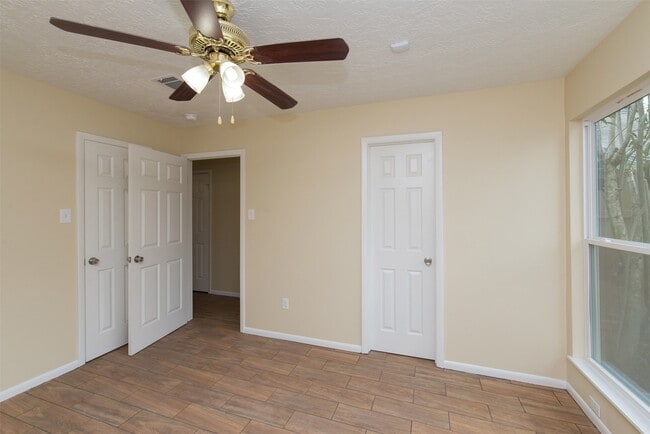 Building Photo - 5046 Spring Forest Dr