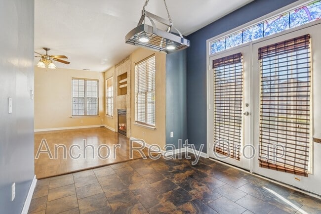 Building Photo - 1519 Elder Ave