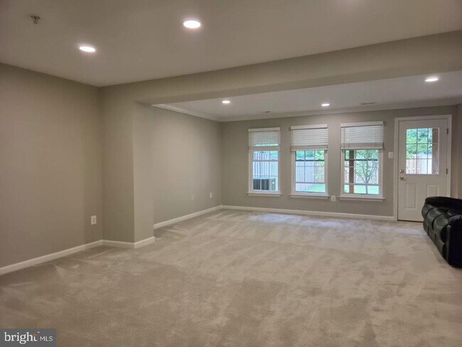 Building Photo - 4613 Ripley Manor Terrace