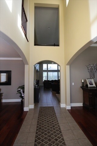 Building Photo - Gorgeous Home In the Desired Chesapeake Neighborhood