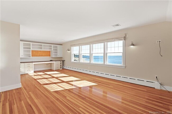 Building Photo - 23 Soundview Dr