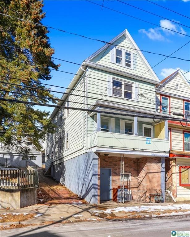 Building Photo - 746 N Washington St