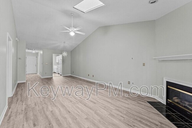 Building Photo - 59 Leigh Pl