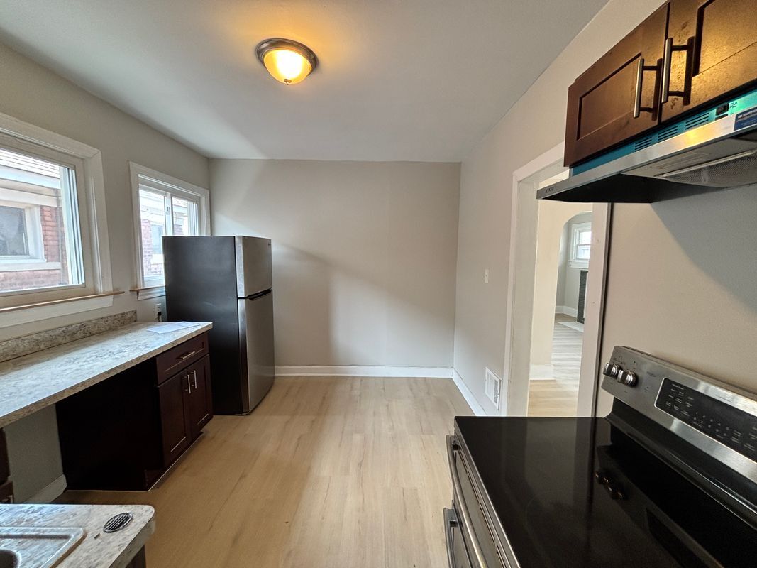 Building Photo - 3025 Tuxedo St