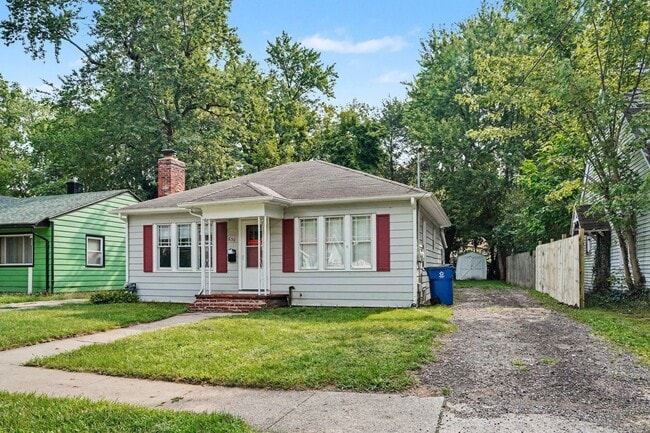 Building Photo - 630 Dayton Ave