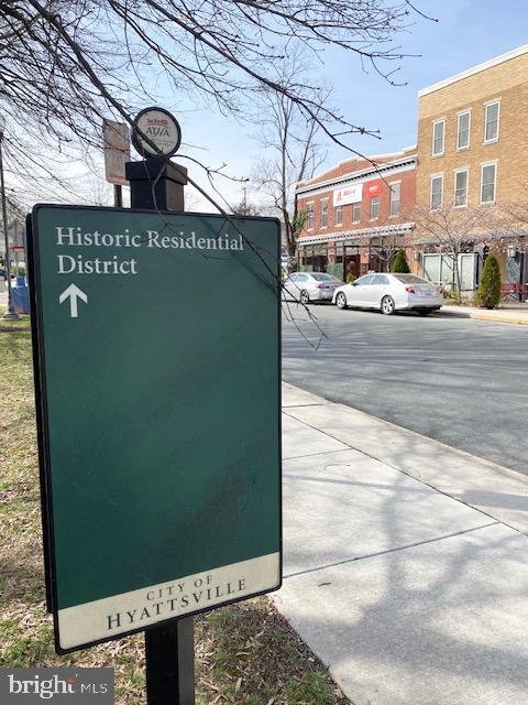 Building Photo - 4334 Farragut St