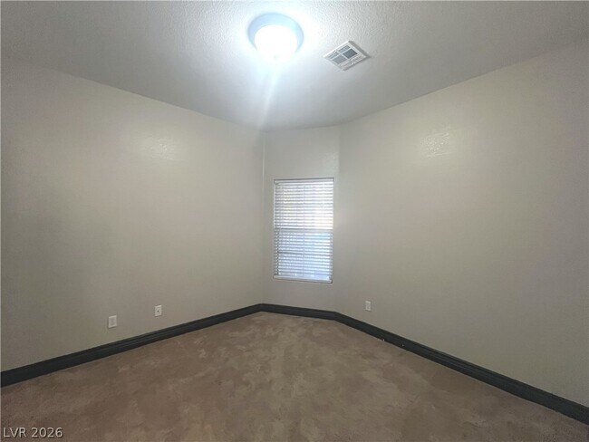 Building Photo - 1667 Tangerine Rose Dr