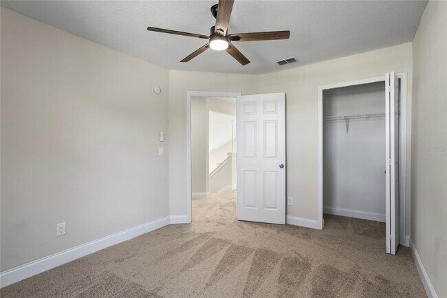 Building Photo - 214 Pinewood Dr