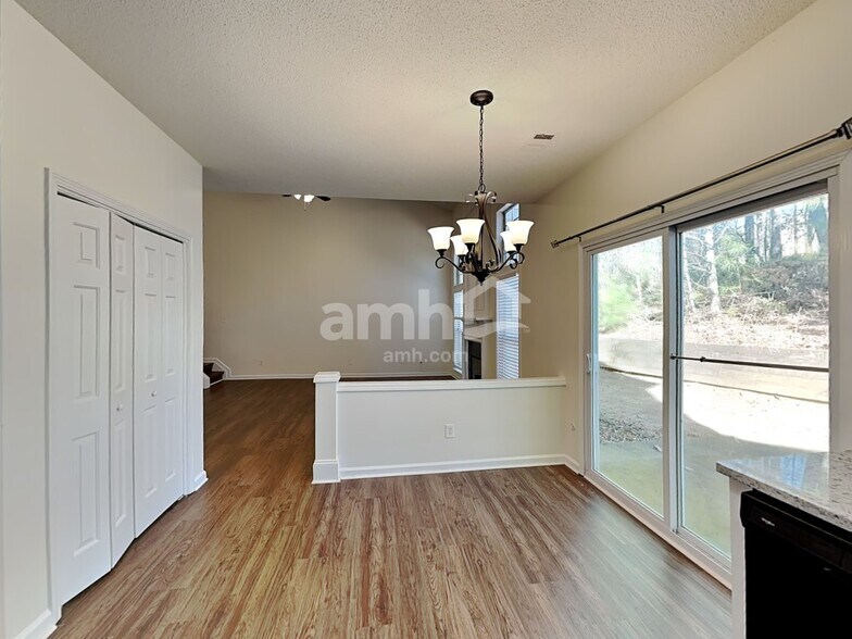 Building Photo - 4156 Glenaire Way NW