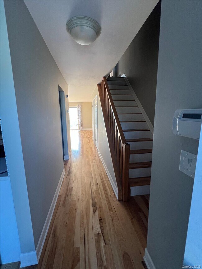 Building Photo - 253 Windward Dr