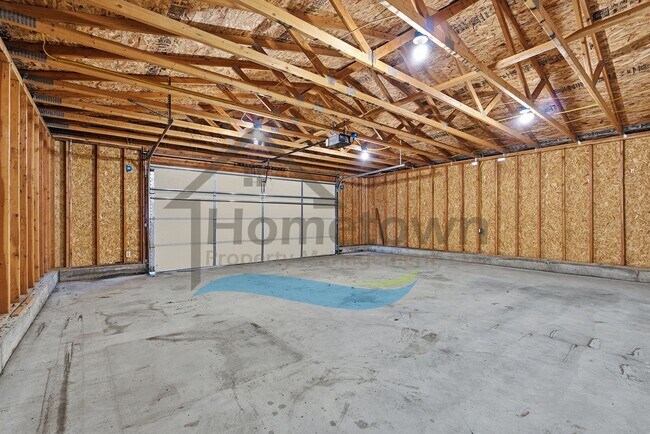 Building Photo - 2 Bedroom 2 Bathroom Home with Attached 2-Car Garage Available in Athol!